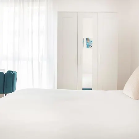 Luxury & Design Piramide Apartament *