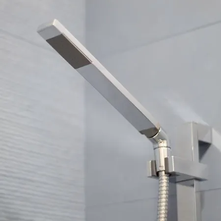 Luxury & Design Piramide ローマ