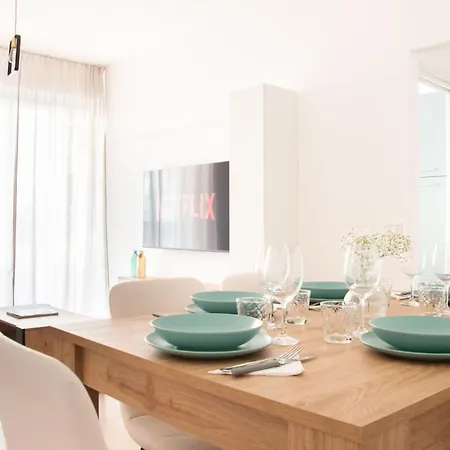 Luxury & Design Piramide *