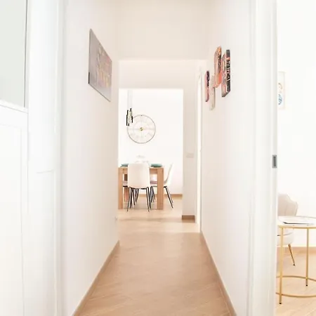 Luxury & Design Piramide Apartment Rome